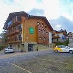 Lägenhet Bezowy I Nowoczesny Sun Seasons 24 W Szklarskiej Porebie By Renters *
