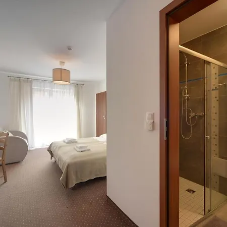 Bezowy I Nowoczesny Sun Seasons 24 W Szklarskiej Porebie By Renters * 斯克拉斯卡波伦巴