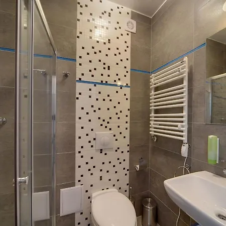 Bezowy I Nowoczesny Sun Seasons 24 W Szklarskiej Porebie By Renters 公寓 斯克拉斯卡波伦巴